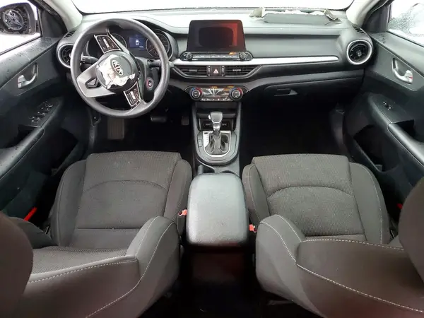 3KPF24AD0KE115060 2019 KIA FORTE - Image 8