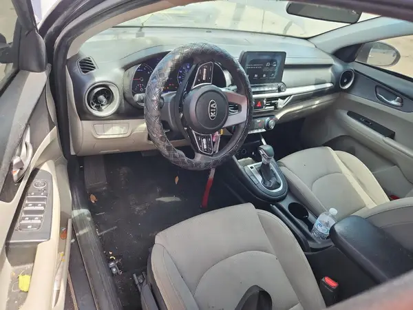 3KPF24AD0KE115205 2019 KIA FORTE - Image 8