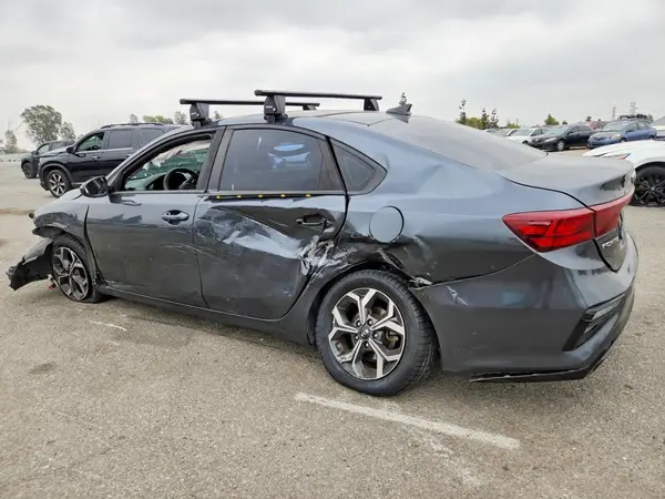 3KPF24AD0KE116208 2019 KIA FORTE - Image 2