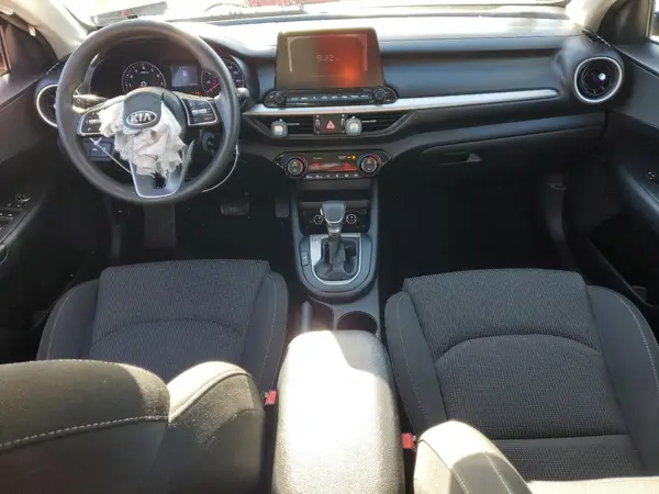 3KPF24AD0KE117181 2019 KIA FORTE - Image 8