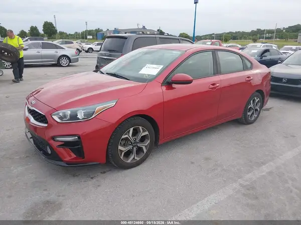 3KPF24AD0KE117682 2019 KIA FORTE - Image 2