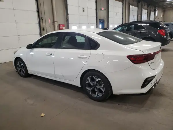 3KPF24AD0KE120758 2019 KIA FORTE - Image 2