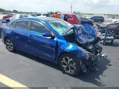 3KPF24AD0KE120887 2019 KIA FORTE