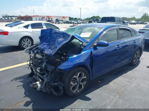 3KPF24AD0KE120887 2019 KIA FORTE - Image 2