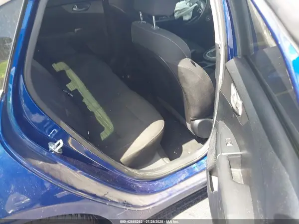 3KPF24AD0KE120887 2019 KIA FORTE - Image 8