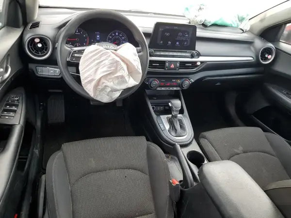 3KPF24AD0KE120968 2019 KIA FORTE - Image 8