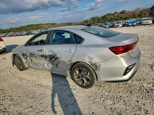 3KPF24AD0KE121019 2019 KIA FORTE - Image 2