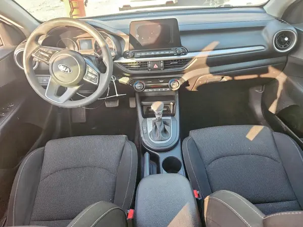 3KPF24AD0KE121019 2019 KIA FORTE - Image 8