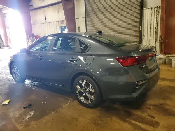 3KPF24AD0KE122302 2019 KIA FORTE - Image 2