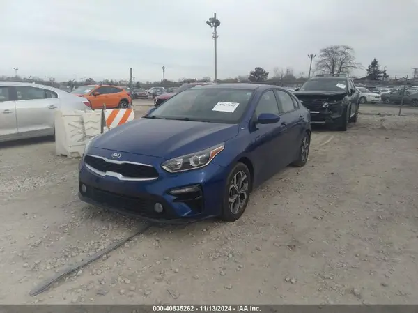 3KPF24AD0KE125071 2019 KIA FORTE - Image 2
