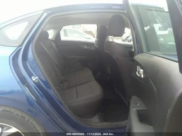 3KPF24AD0KE125071 2019 KIA FORTE - Image 8