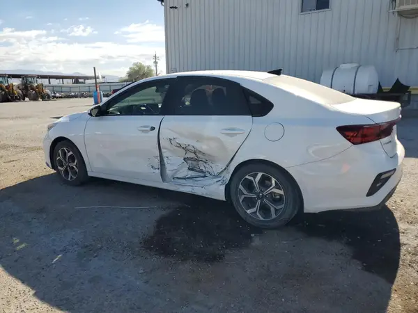 3KPF24AD0KE126401 2019 KIA FORTE - Image 2