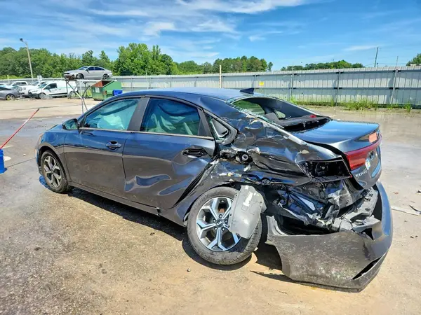 3KPF24AD0KE126429 2019 KIA FORTE - Image 2