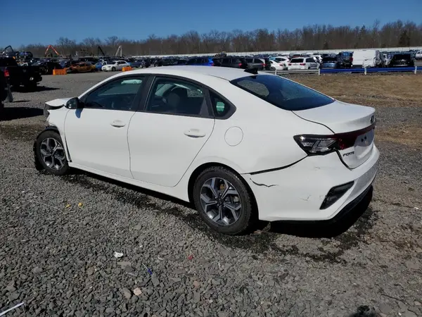 3KPF24AD0KE127127 2019 KIA FORTE - Image 2
