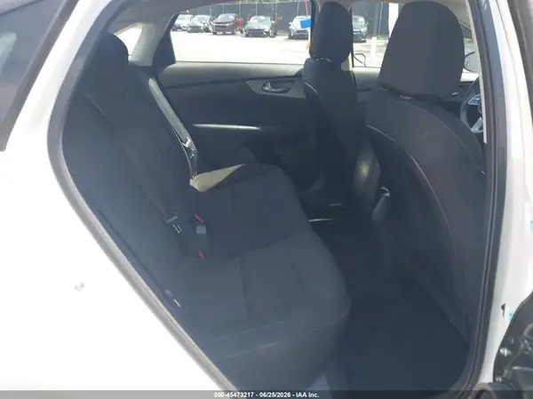 3KPF24AD0KE129248 2019 KIA FORTE - Image 8
