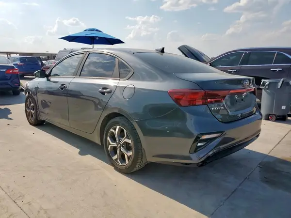 3KPF24AD0KE129881 2019 KIA FORTE - Image 2