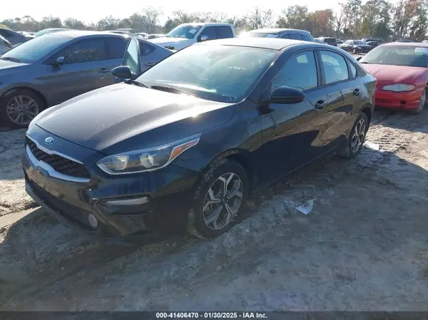 3KPF24AD0KE130948 2019 KIA FORTE - Image 2