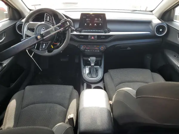 3KPF24AD0KE131453 2019 KIA FORTE - Image 8