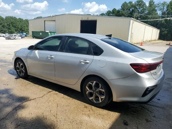 3KPF24AD0KE133252 2019 KIA FORTE - Image 2