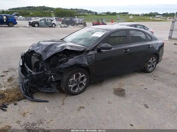 3KPF24AD0KE135115 2019 KIA FORTE - Image 2