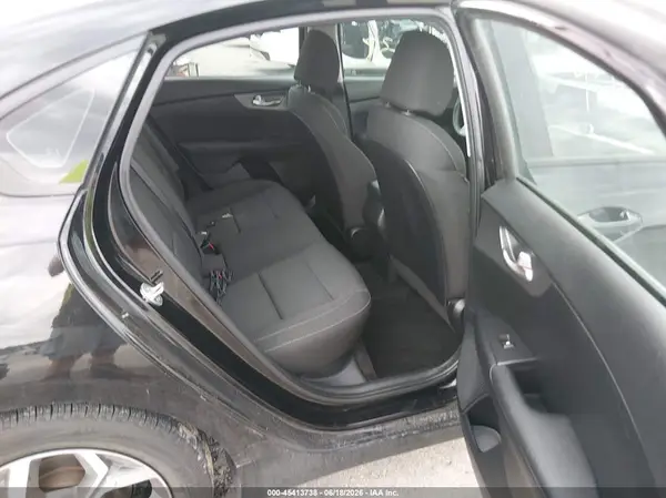 3KPF24AD0KE135115 2019 KIA FORTE - Image 8