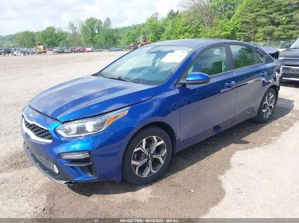 3KPF24AD0KE135616 2019 KIA FORTE - Image 2