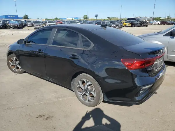 3KPF24AD0KE136717 2019 KIA FORTE - Image 2