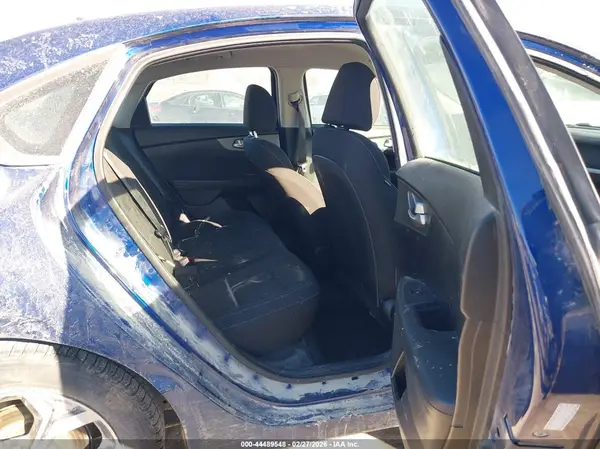3KPF24AD0KE137429 2019 KIA FORTE - Image 8