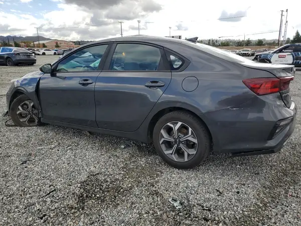 3KPF24AD0KE139682 2019 KIA FORTE - Image 2