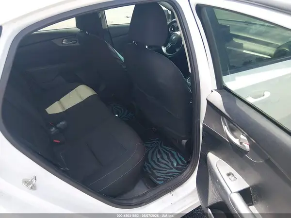 3KPF24AD0LE142048 2020 KIA FORTE - Image 8