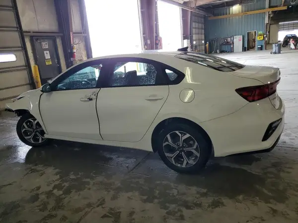 3KPF24AD0LE142695 2020 KIA FORTE - Image 2