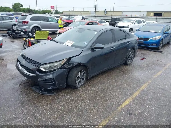 3KPF24AD0LE151641 2020 KIA FORTE - Image 2