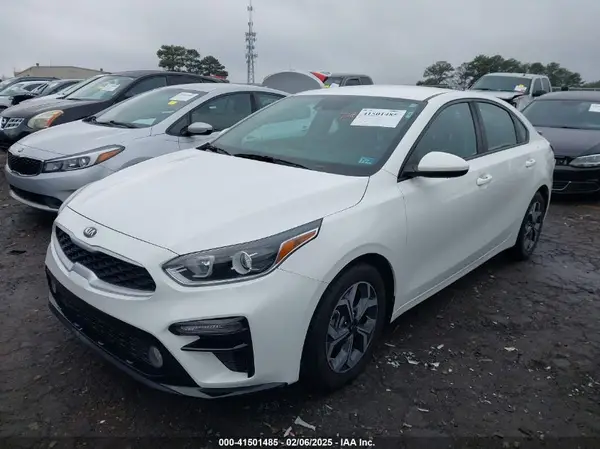 3KPF24AD0LE154572 2020 KIA FORTE - Image 2
