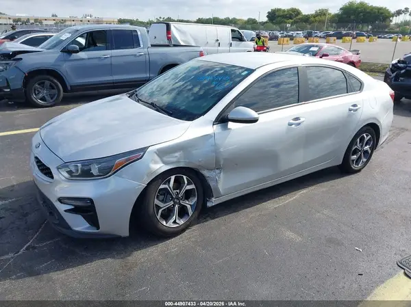 3KPF24AD0LE155530 2020 KIA FORTE - Image 2