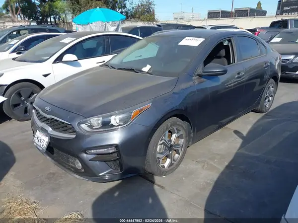 3KPF24AD0LE156306 2020 KIA FORTE - Image 2