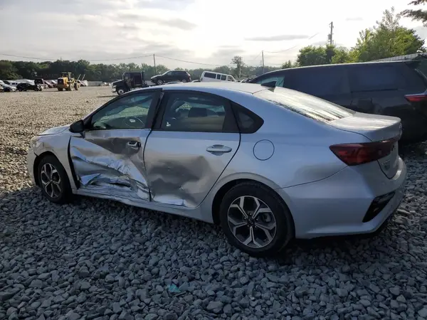 3KPF24AD0LE161215 2020 KIA FORTE - Image 2