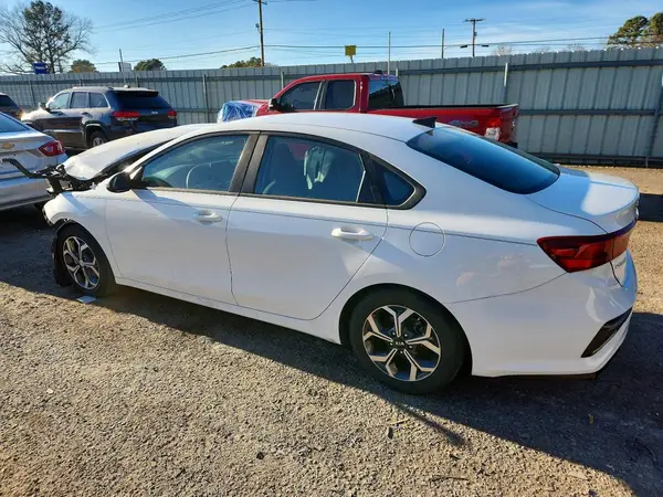 3KPF24AD0LE170075 2020 KIA FORTE - Image 2