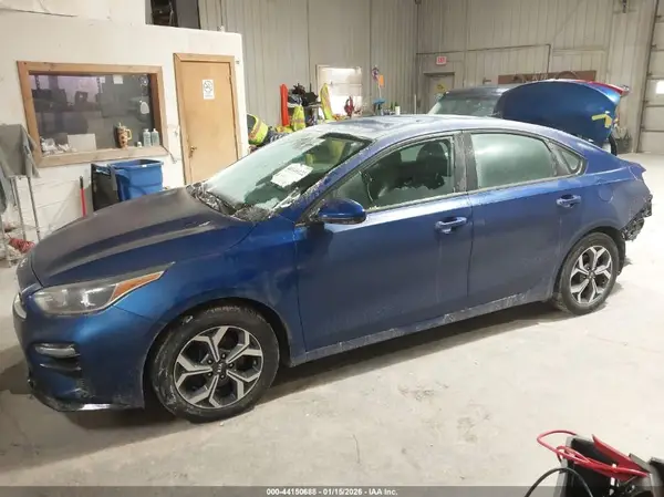 3KPF24AD0LE173686 2020 KIA FORTE - Image 2