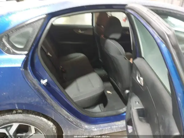 3KPF24AD0LE173686 2020 KIA FORTE - Image 8