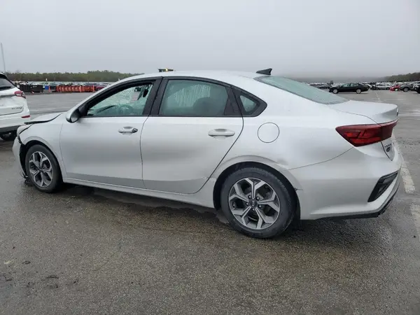 3KPF24AD0LE183053 2020 KIA FORTE - Image 2