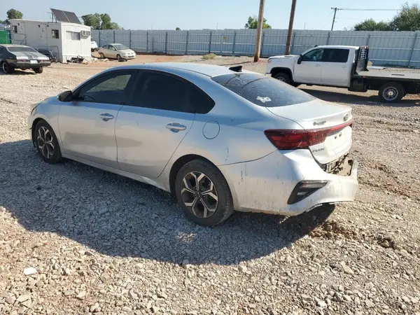 3KPF24AD0LE188172 2020 KIA FORTE - Image 2