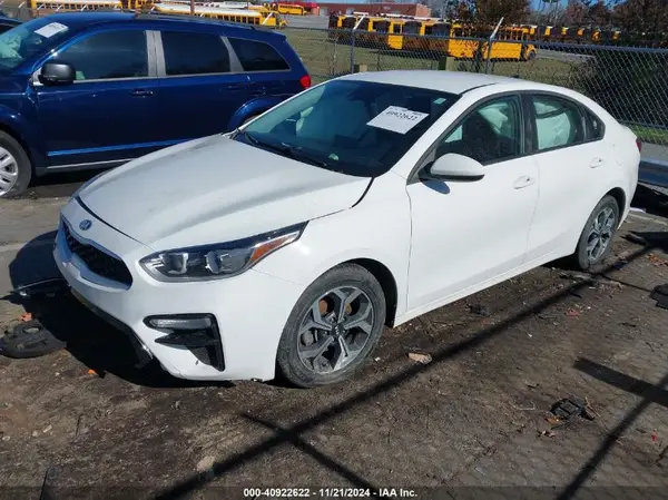 3KPF24AD0LE192593 2020 KIA FORTE - Image 2