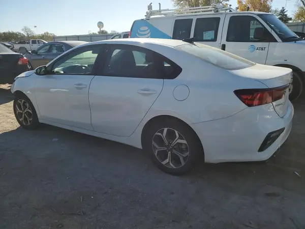 3KPF24AD0LE196272 2020 KIA FORTE - Image 2