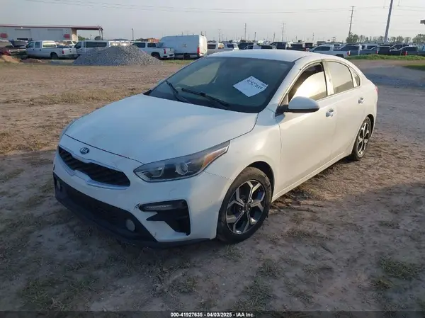3KPF24AD0LE203026 2020 KIA FORTE - Image 2