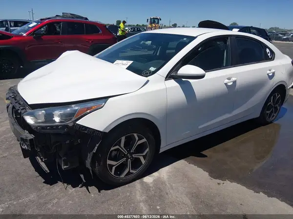 3KPF24AD0LE204936 2020 KIA FORTE - Image 2