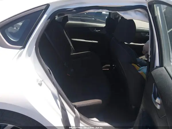 3KPF24AD0LE204936 2020 KIA FORTE - Image 8
