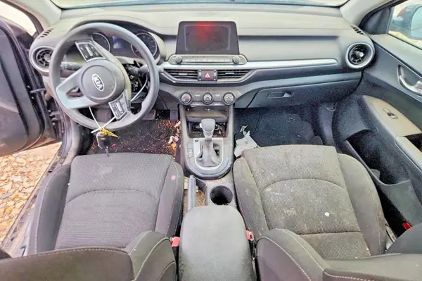 3KPF24AD0LE208212 2020 KIA FORTE - Image 8