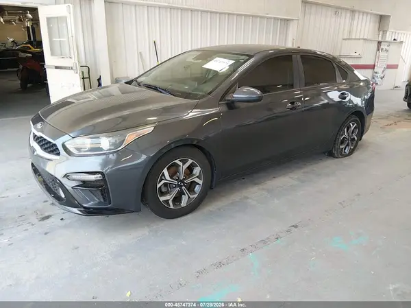 3KPF24AD0LE211661 2020 KIA FORTE - Image 2