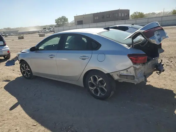 3KPF24AD0LE216147 2020 KIA FORTE - Image 2