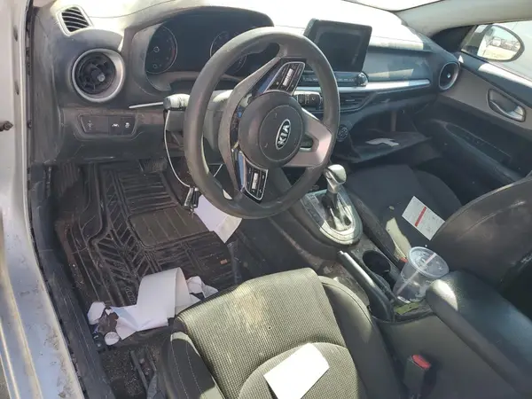 3KPF24AD0LE216147 2020 KIA FORTE - Image 8